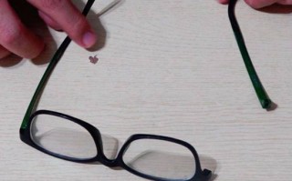 眼镜框中间断了怎么办，眼镜框中间断了怎么办？
