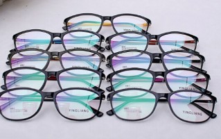 tr90都是什么样的眼镜框，tr90材质的镜框怎么样