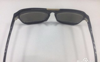 高中同学带什么近视眼镜，高中生近视戴什么眼镜好