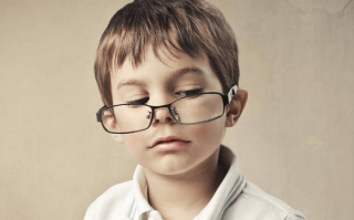 怎么能防止眼镜下滑，怎么能防止眼镜下滑呢